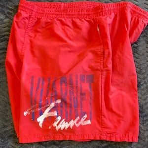 Vintage 90s Vuarnet France spell out logo pockets on both sides, size medium USA